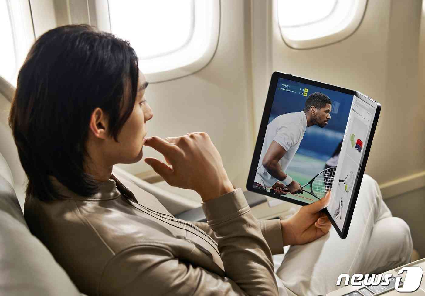   LG전자가 한국 브랜드 최초로 폴더블 노트북 'LG 그램 폴드'를 출시한다. (LG전자 제공)