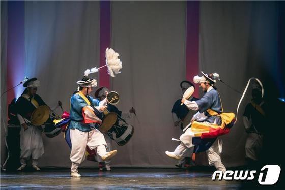 본문 이미지 -  사물놀이 몰개 공연 모습.(독자 제공)2023.9.30/뉴스1