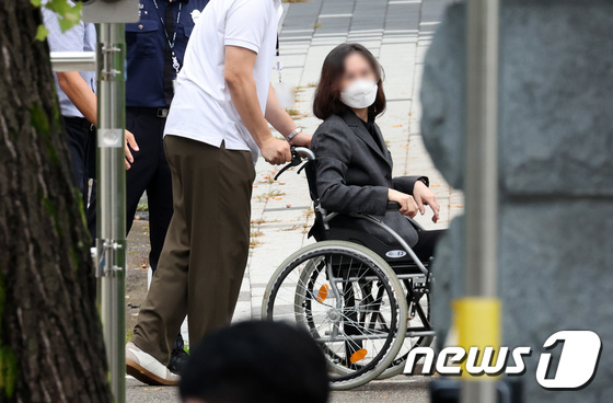 건강 악화로 가석방 되는 정경심 전 교수