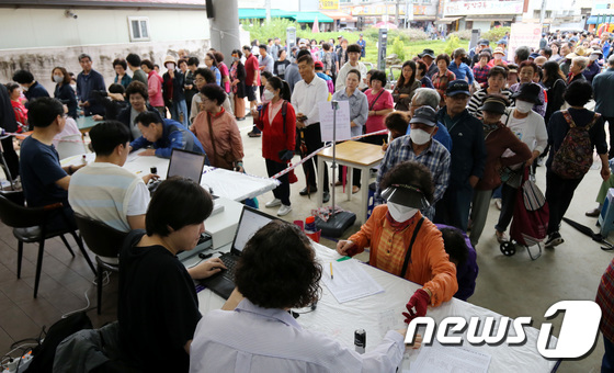 환급행사로 활기 띠는 전통시장