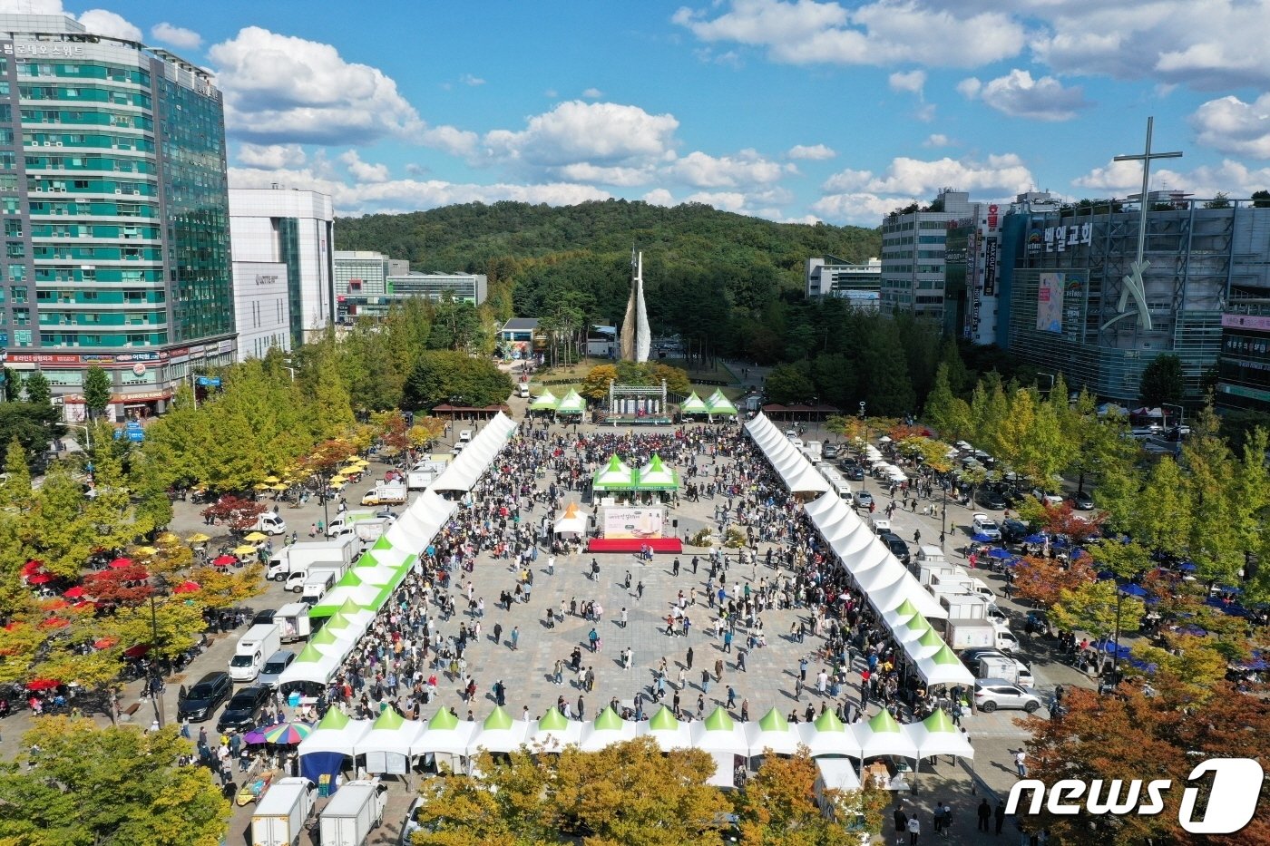 해마다 고양시 일산 문화광장에서 열리고 있는 전국막걸리축제. &#40;고양시 제공&#41;