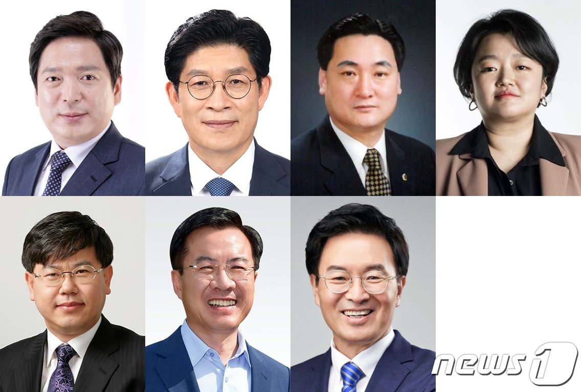 본문 이미지 - 22대 국회의원 선거 광주 동남갑 출마예정자. 위 왼쪽부터 민주당 김병내, 노형욱, 국민의힘 문상옥, 정의당 문정은. 아래 왼쪽부터 민주당 유동국, 윤영덕, 정진욱.(가나다순)/뉴스1 ⓒ News1 박준배 기자