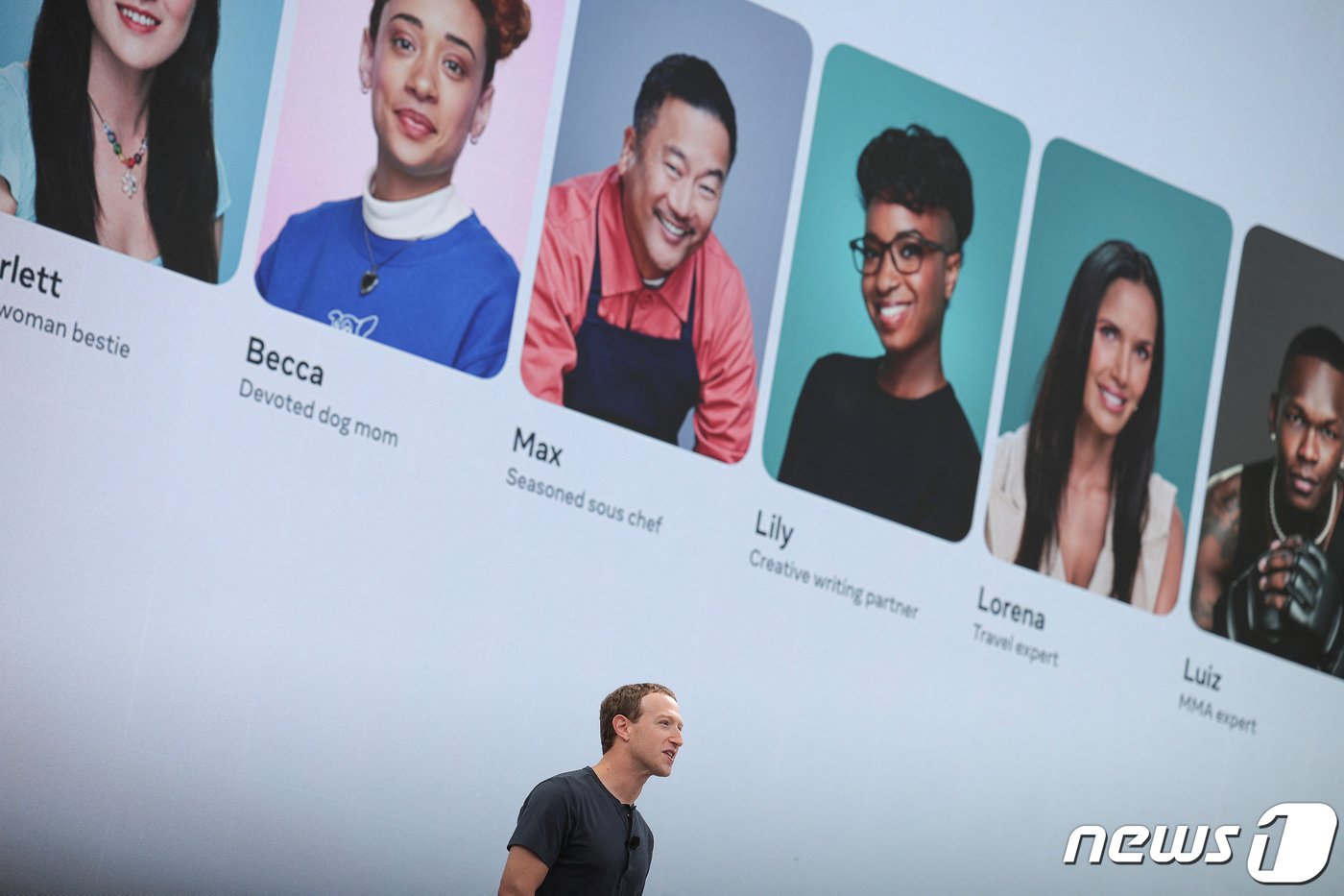 본문 이미지 - 마크 저커버그 메타 최고경영자(CEO)가 27일(현지시간) 미국 캘리포니아주 멘로파크 본사에서 개최된 연례 개발자 콘퍼런스에서 메타의 생성형 인공지능(AI) 채팅로봇(챗봇)인 '메타AI'의 28가지 세트를 소개하고 있다. 2023.9.28. ⓒ 로이터=뉴스1 ⓒ News1 김성식 기자