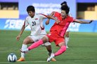 10명이 싸운 여자축구, 8강서 북한에 1-4 역전패…13년만에 '노메달'[항저우AG]