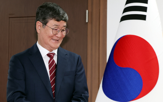 고영환 통일교육원장, 임기 3개월 남기고 사의 표명