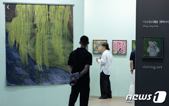 개막한 키아프 서울 2023