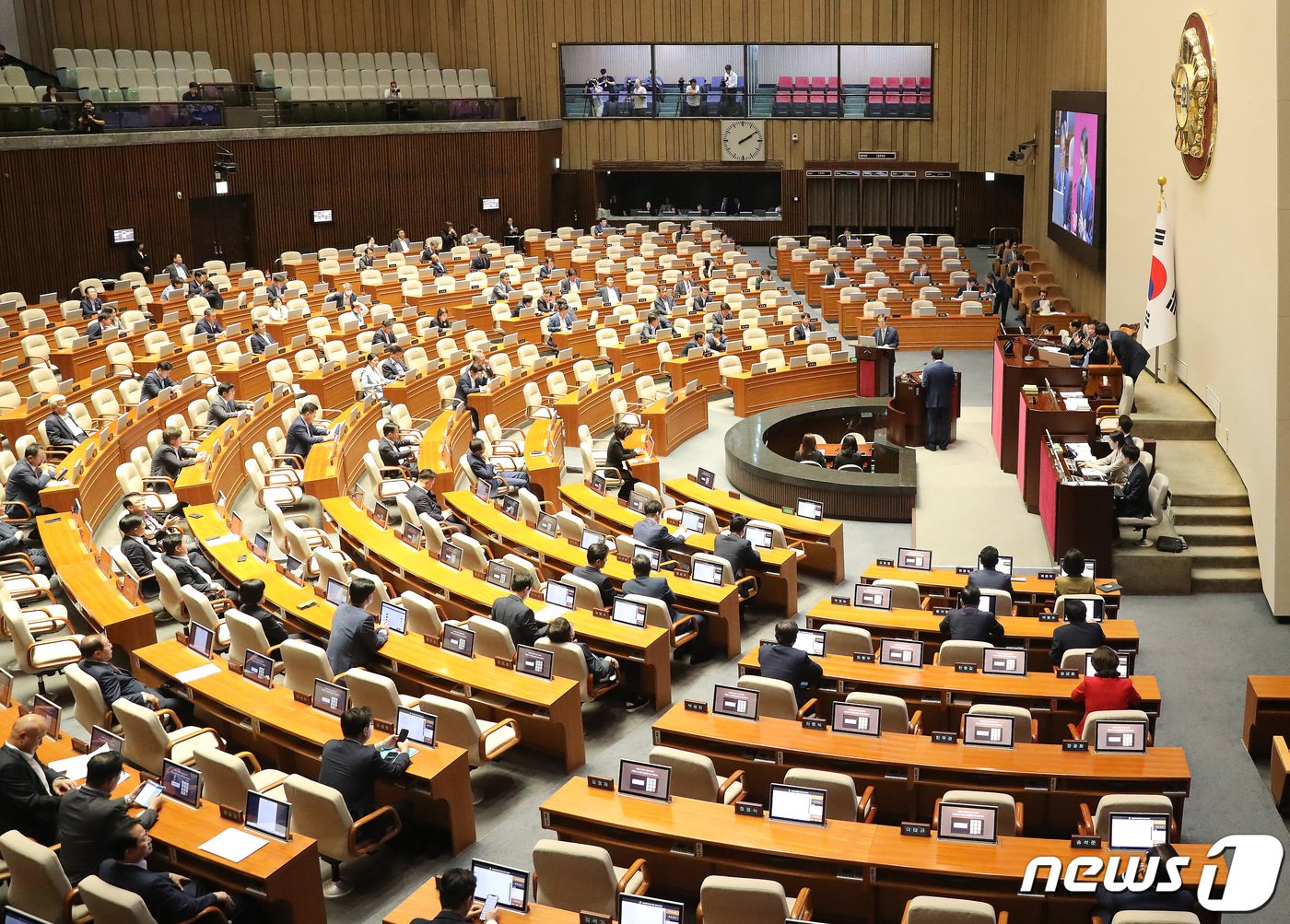 한덕수 국무총리가 6일 서울 여의도 국회에서 열린 제410회 국회&#40;정기회&#41; 제3차 본회의 외교·통일·안보 분야 대정부질문에서 성일종 국민의힘 의원의 질문에 답하고 있다. 2023.9.6/뉴스1 ⓒ News1 임세영 기자