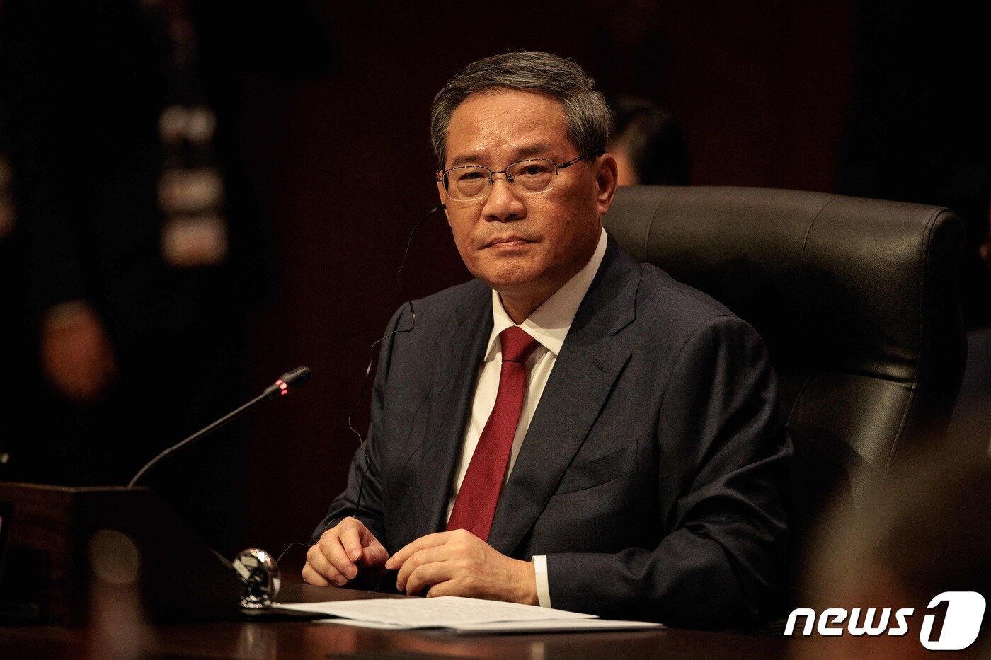 본문 이미지 - 리창 중국 총리가 6일(현지시간) 인도네시아 자카르타 컨벤션 센터에서 열린 아세안 정상회의 중 중국-아세안 정상회담에 참석을 하고 있다. 2023.9.7 ⓒ AFP=뉴스1 ⓒ News1 우동명 기자