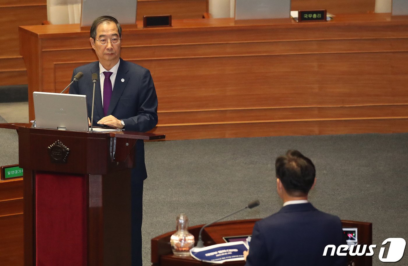 한덕수 국무총리가 7일 서울 여의도 국회에서 열린 제410회 국회&#40;정기회&#41; 제4차 본회의 경제 분야 대정부질문에서 박범계 더불어민주당 의원의 질문에 답하고 있다. 2023.9.7/뉴스1 ⓒ News1 임세영 기자