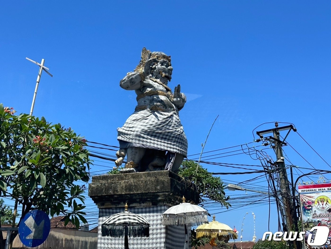 사거리, 삼거리에 있는 수호신 동상ⓒ News1  