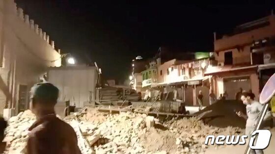 9일(현지시간) 모로코에서 규모 6.8 지진이 발생한 가운데 마라케시의 건물이 붕괴된 모습. 2023.09.09. © 로이터=뉴스1 © News1 정윤영 기자