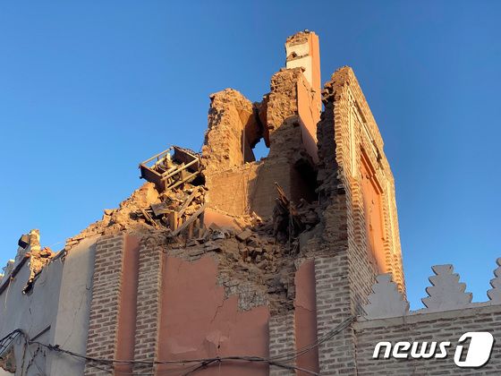 9일(현지시간) 모로코에서 규모 6.8 지진이 발생한 가운데 마라케시의 건물이 붕괴된 모습. 2023.09.09. © 로이터=뉴스1 © News1 정윤영 기자