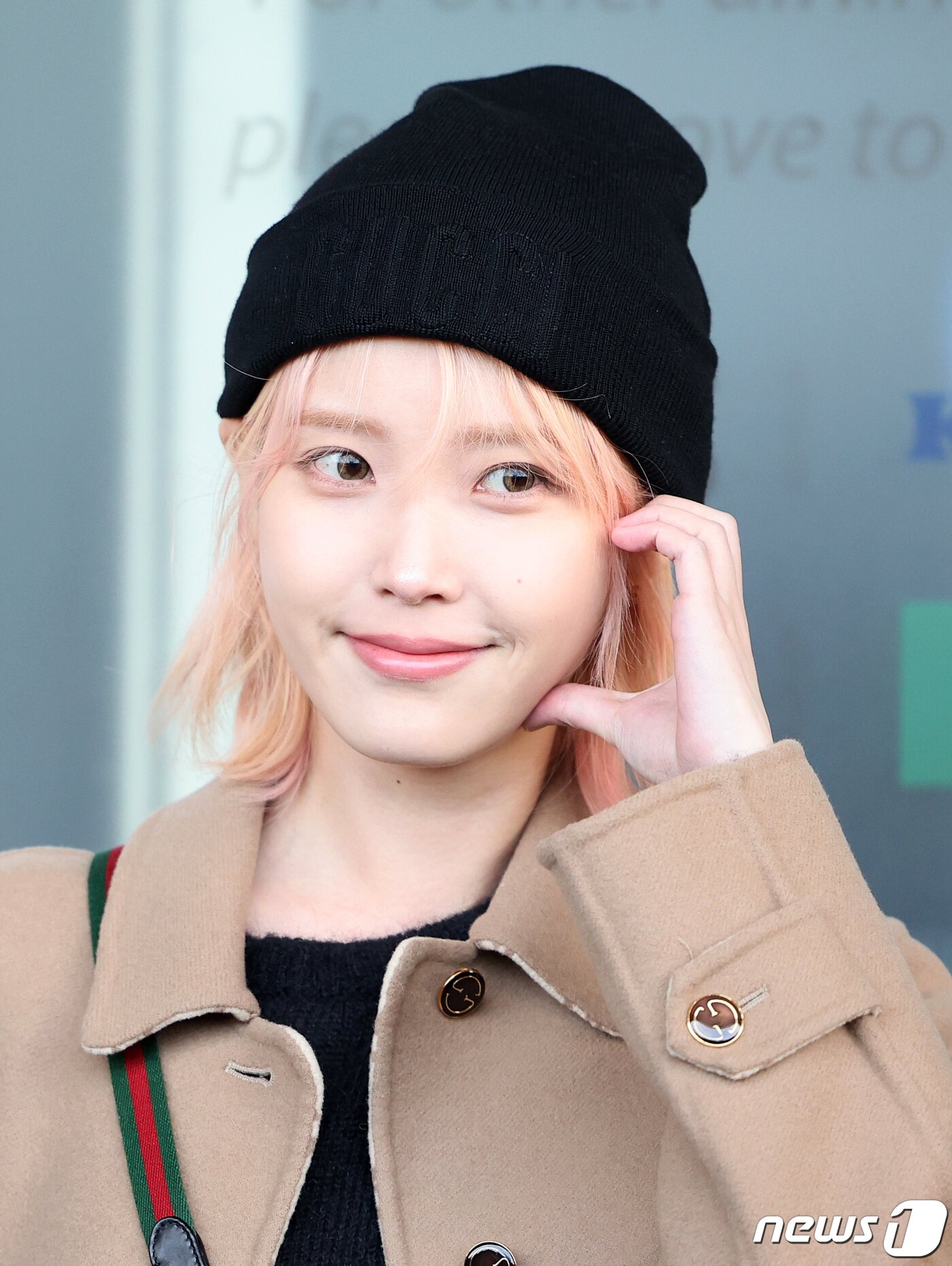아이유, 너무 아름다워서 반칙