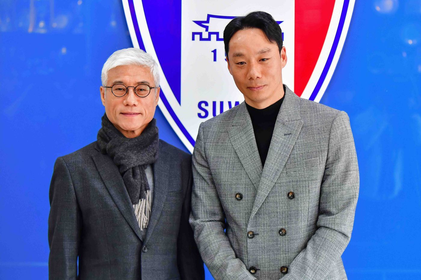 본문 이미지 - 수원 삼성의 박경훈 단장(왼쪽)과 염기훈 감독. (수원 삼성 제공)