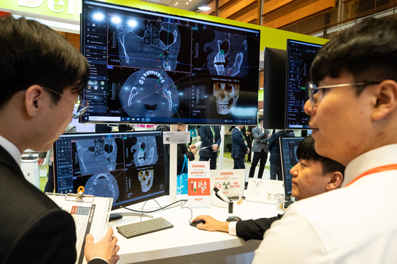 병원 옮겨도 CT·MRI 새로 안 찍는다…내년부터 QR로 공유