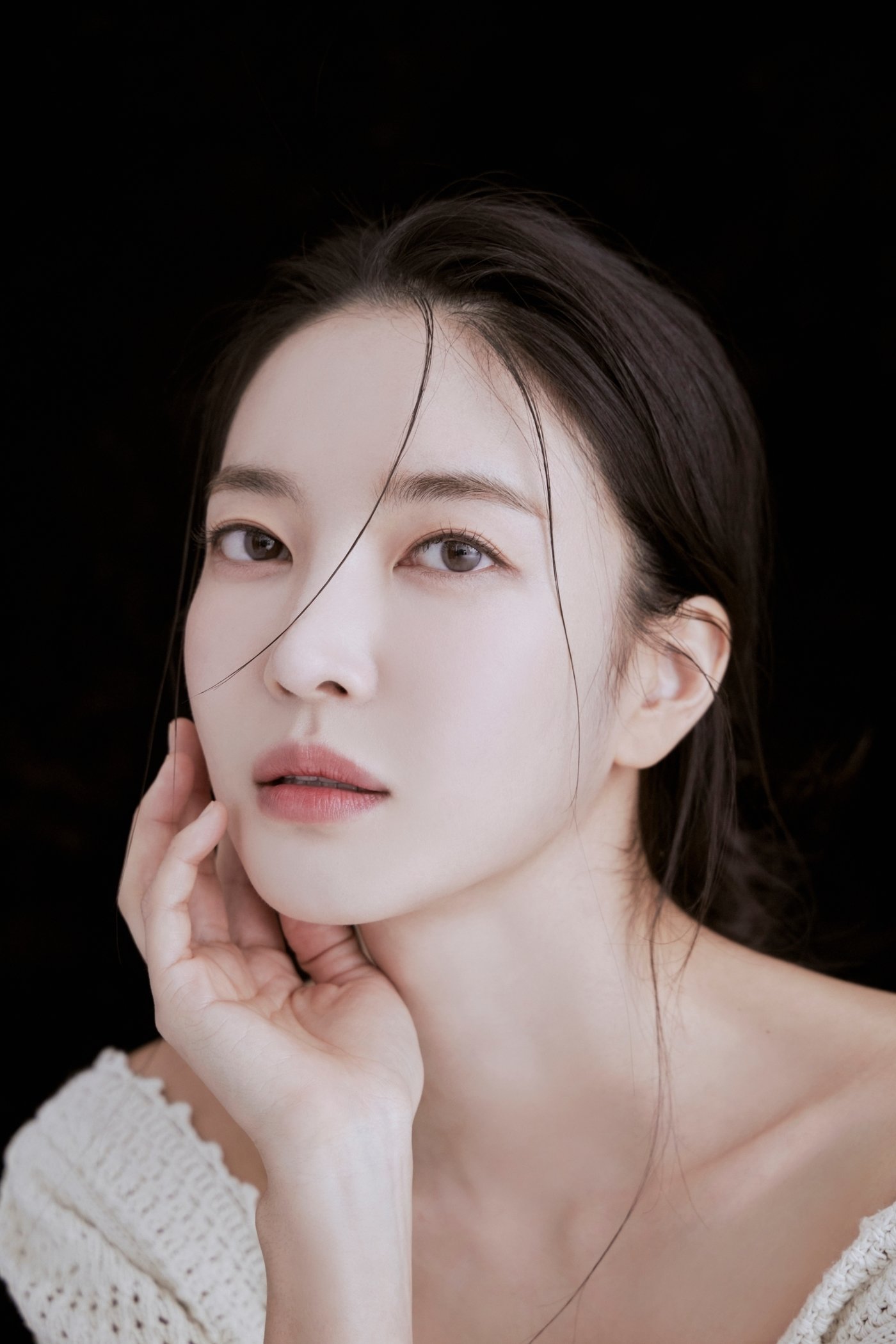 본문 이미지 - 배우 김윤지 / 써브라임 제공