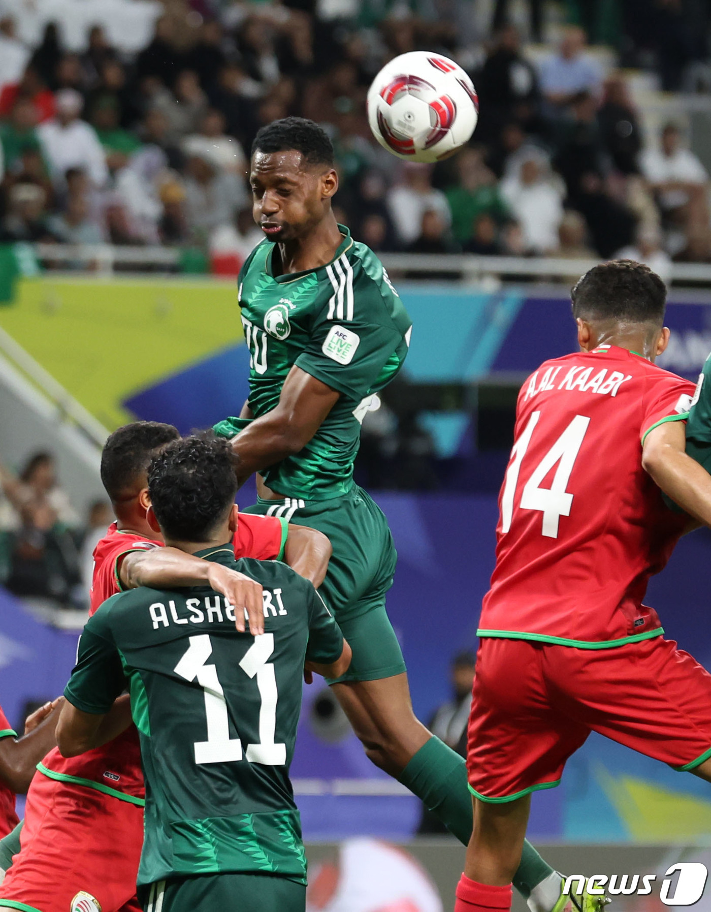 (도하(카타르)=뉴스1) 김성진 기자 = 사우디아라비아 압둘라 라디프가 16일(현지시간) 카타르 도하 칼리파 인터내셔널 스타디움에서 열린 2023 아시아축구연맹(AFC) 카타르 아 …