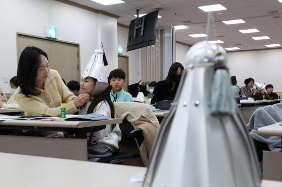 '듣고 보고 만드는 가야'…부산 복천박물관, 어린이 박물관 교실 운영