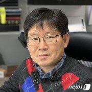 본문 이미지 - 방정규 KBSI 박사(공동교신저자)