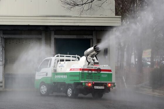 경북도, 축산농가 대상 '장화 갈아 신기' 연중 캠페인 시행