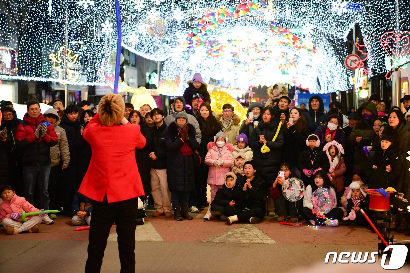 2024 화천산천어축제 선등거리 페스티벌.&#40;화천군 제공&#41; 