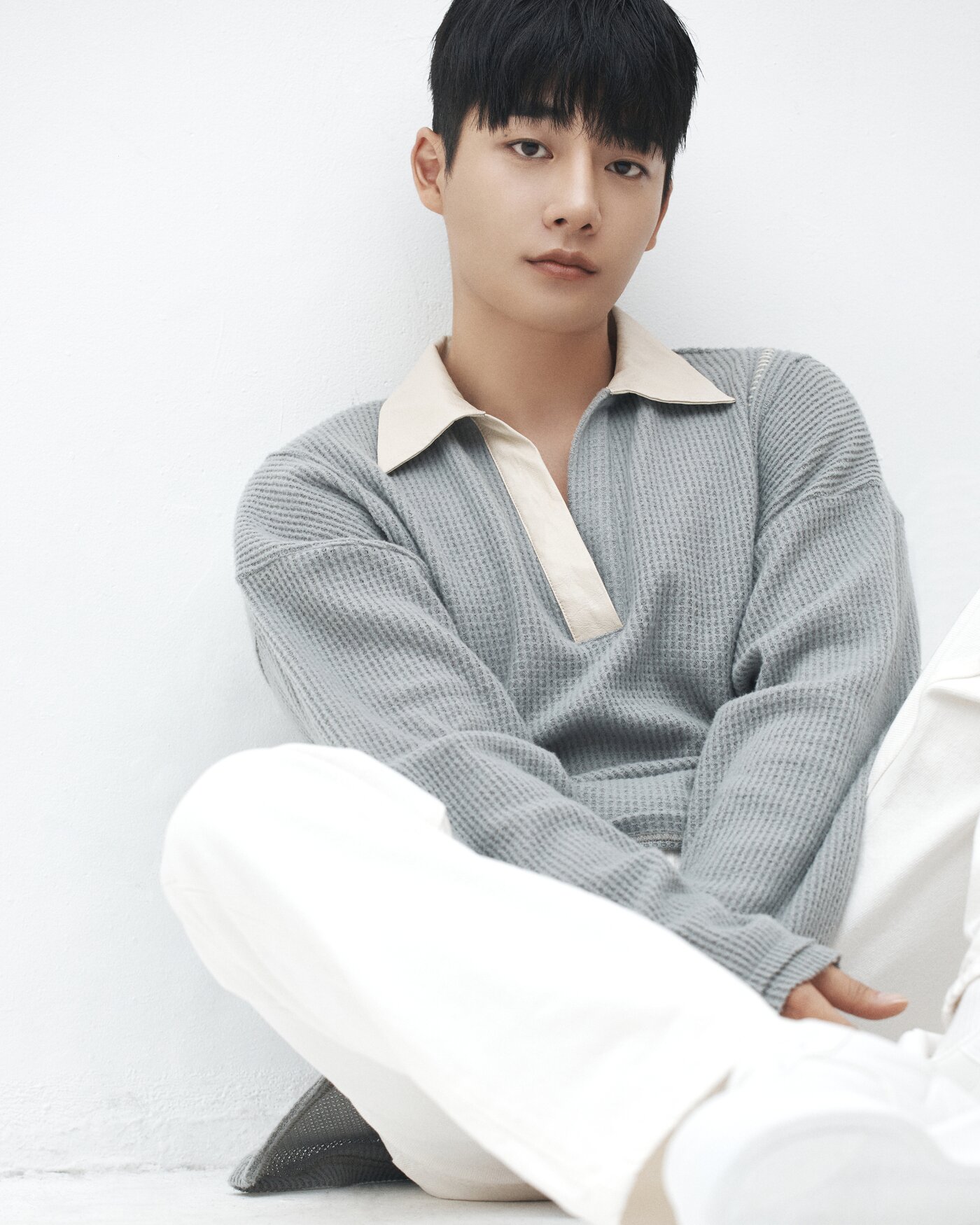 본문 이미지 - 배우 강율/ 사진제공=타조엔터테인먼트