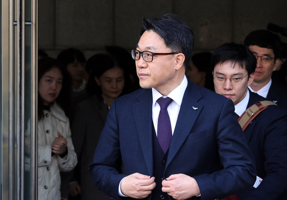 검찰, '이성윤 조사 특혜 의혹' 김진욱 전 공수처장 무혐의 처분