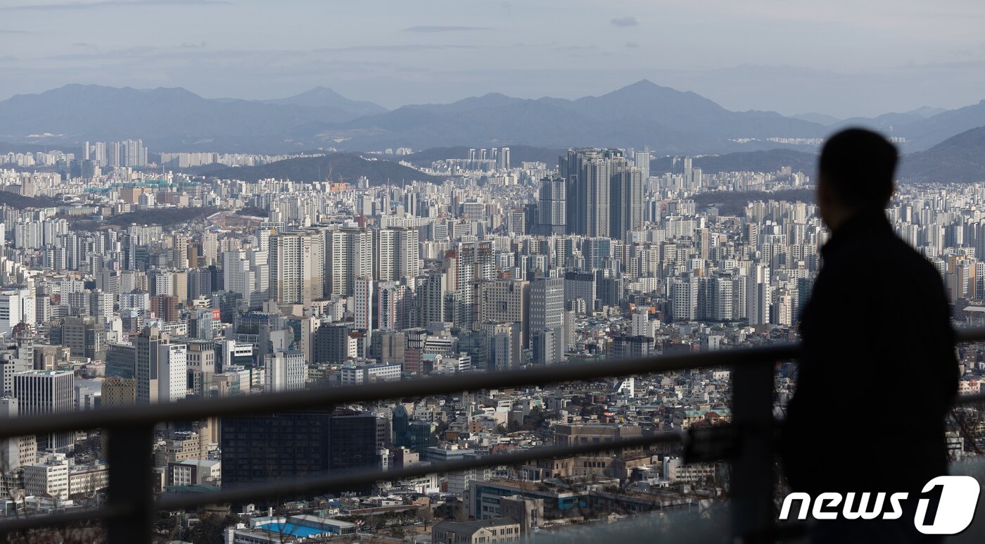 서울 남산에서 바라본 아파트 단지 모습.ⓒ News1 이재명 기자