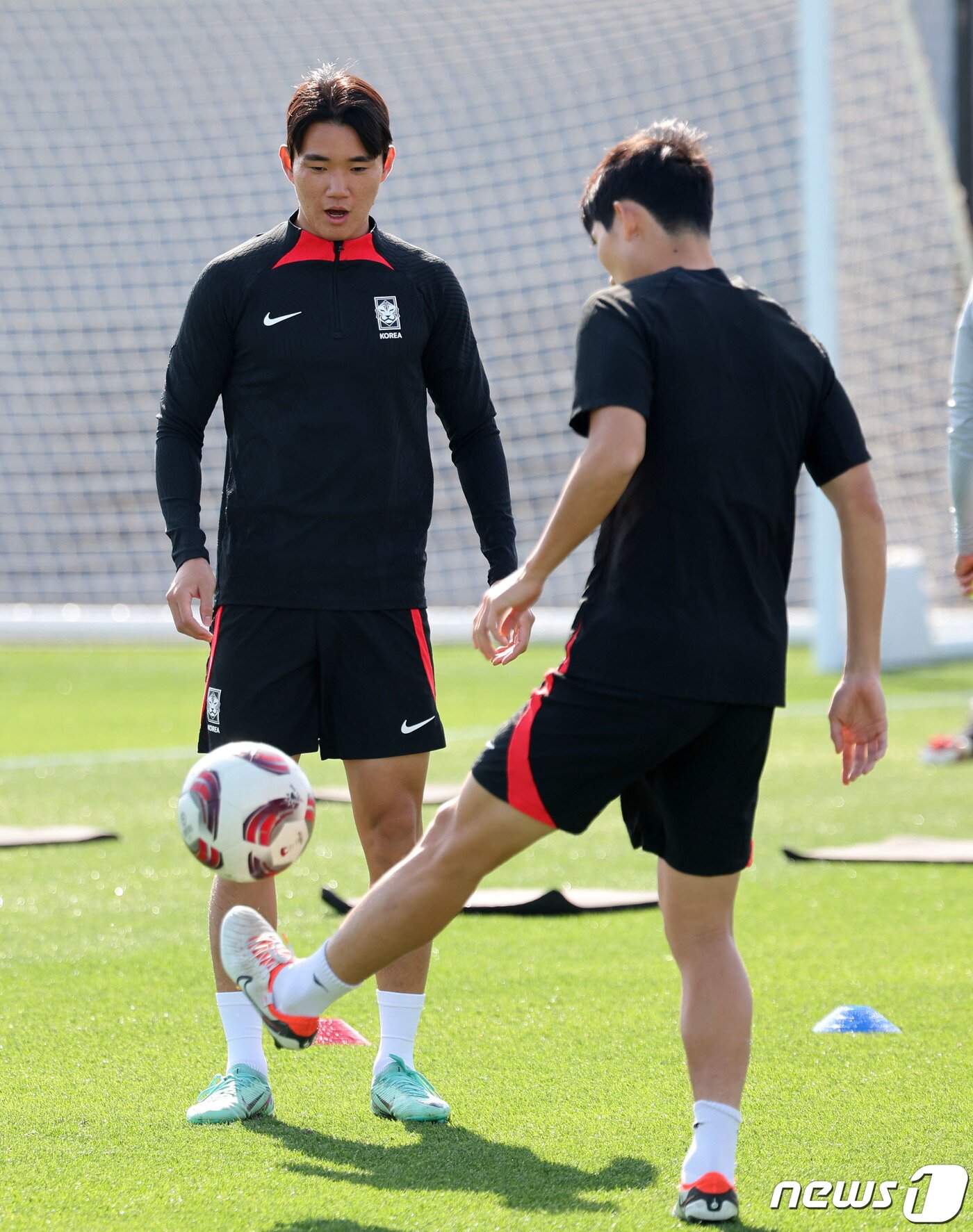 본문 이미지 - 축구대표팀 양현준과 홍현석. /뉴스1 ⓒ News1 김성진 기자