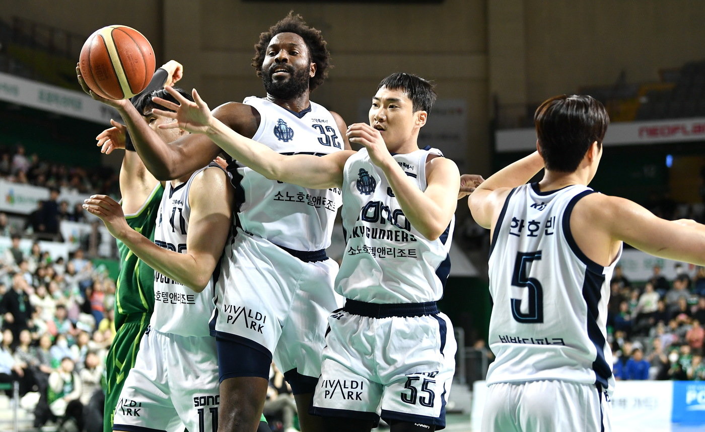 본문 이미지 - 고양 소노 선수들. (KBL 제공)