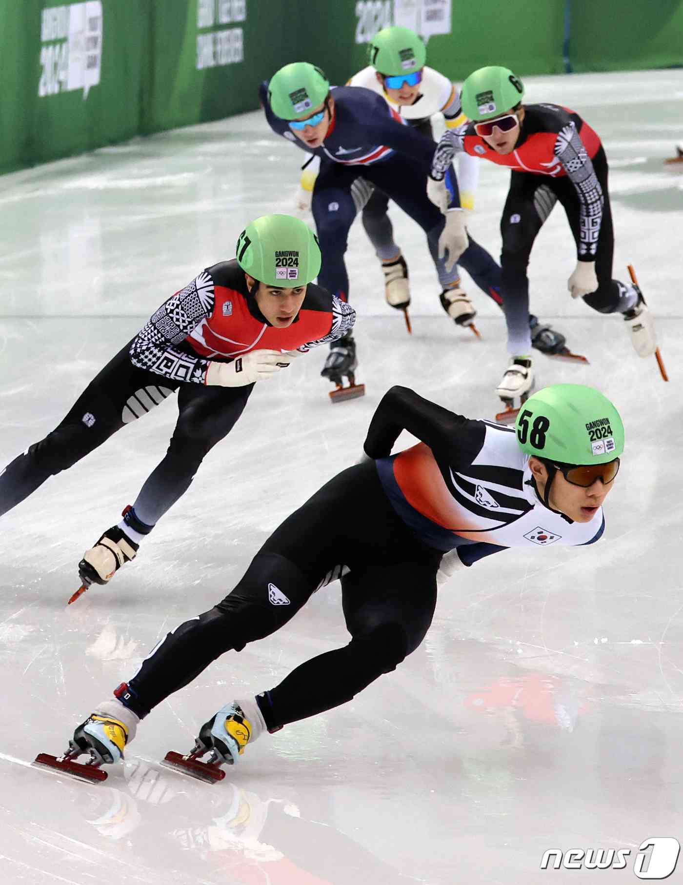 쇼트트랙 주재희, 남자 1500m 우승…강원2024 한국 첫 금메달 뉴스1