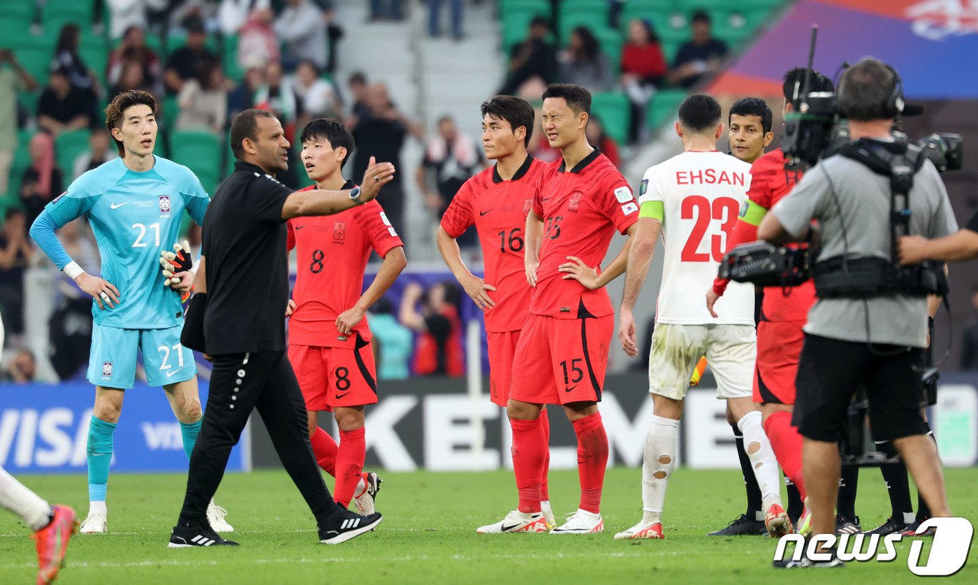 지난달 20일 요르단과 2-2로 비긴 한국 축구대표팀. /뉴스1 ⓒ News1 김성진 기자