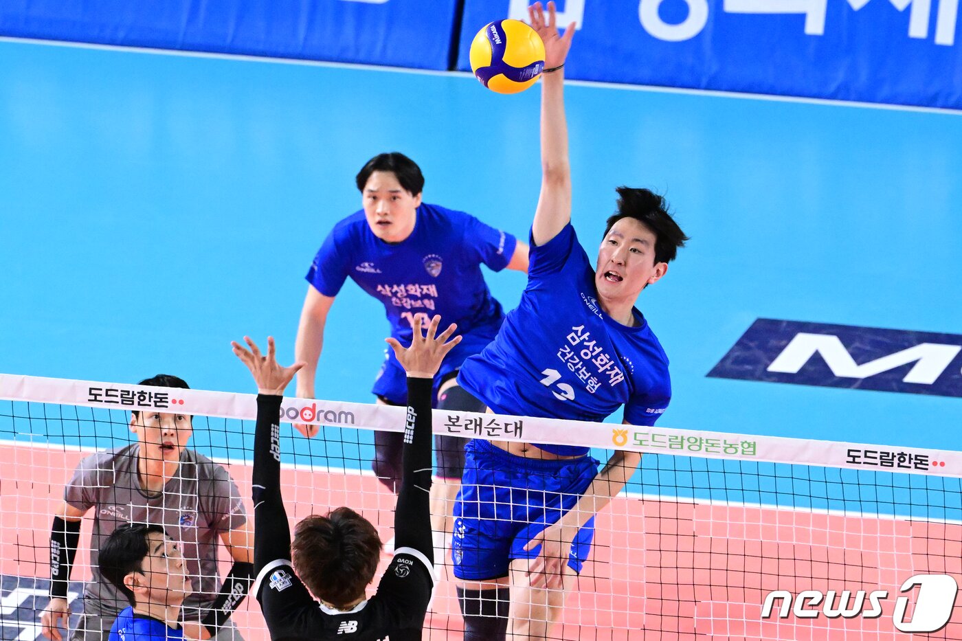 본문 이미지 - 삼성화재 김준우 (한국배구연맹 제공)