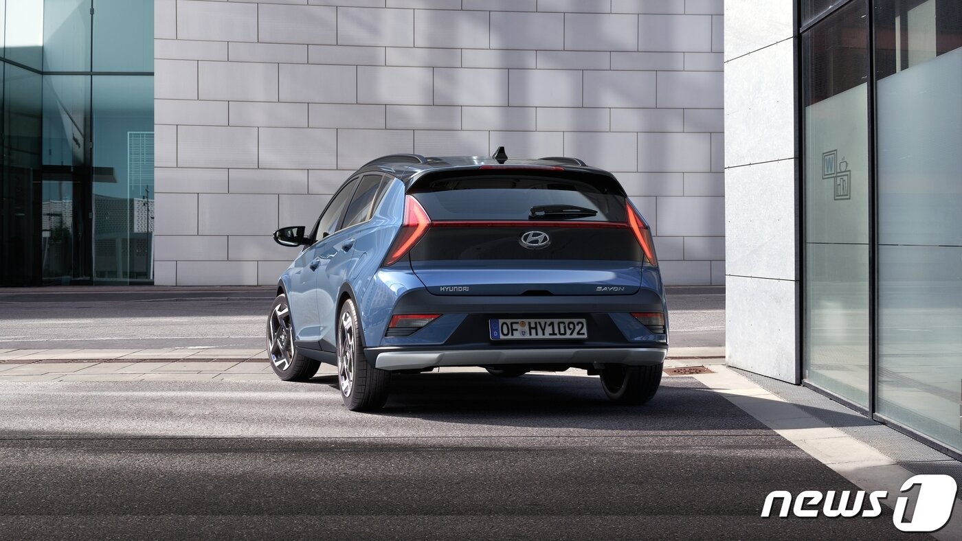 본문 이미지 - 더 뉴 바이욘 뒷모습.(현대차 유럽법인)