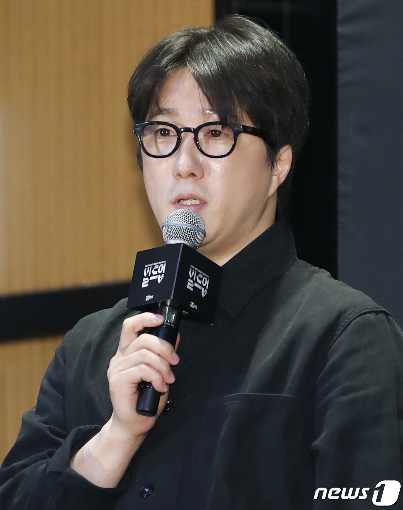 본문 이미지 - 마두식 PD가 24일 서울 마포구 CJENM센터에서 열린 엠넷 서바이벌 프로그램 '빌드업 : 보컬 보이그룹 서바이벌' 제작발표회에서 인사말을 하고 있다. 2024.1.24/뉴스1 ⓒ News1 권현진 기자