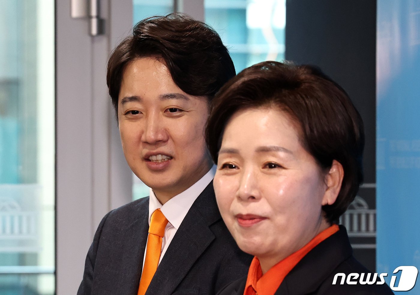 본문 이미지 - 이준석 개혁신당 대표와 양향자 한국의희망 대표가 24일 오후 서울 여의도 국회 소통관에서 합당 관련 기자회견을 마치고 취재진 물음에 답변하고 있다. 2024.1.24/뉴스1 ⓒ News1 구윤성 기자