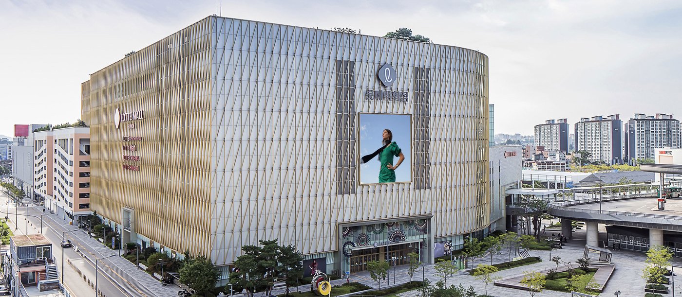 본문 이미지 - 롯데백화저 수원점.(롯데백화점 제공)