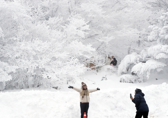 [오늘의 날씨]제주(13일, 토)…산지 최대 10㎝ 눈
