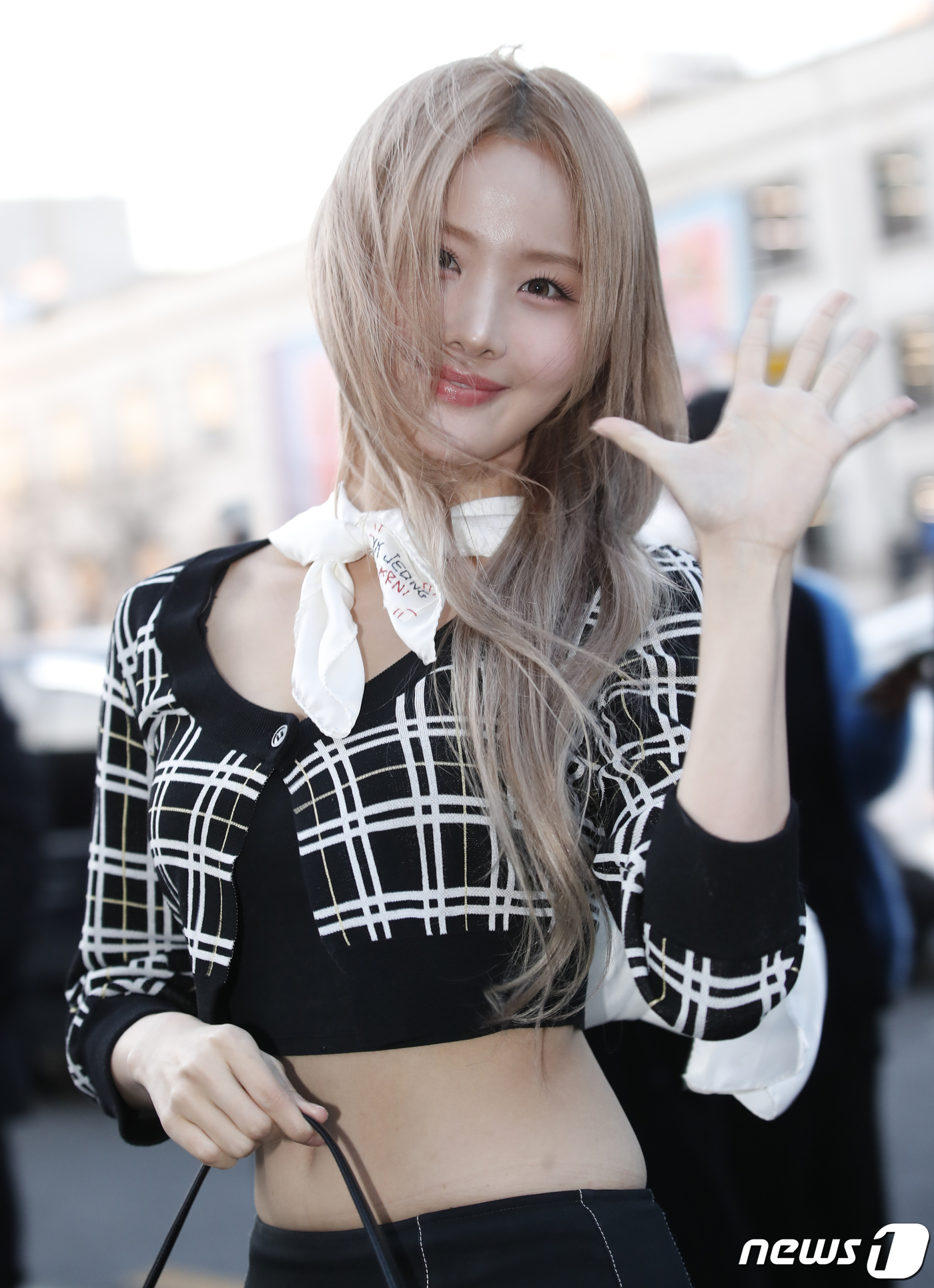 (서울=뉴스1) 권현진 기자 = 키스오브라이프 벨이 25일 서울 강남구 10꼬르소꼬모 청담점에서 열린 마르니(MARNI)의 포토콜 행사에 참석하고 있다. 2024.1.25/뉴스1