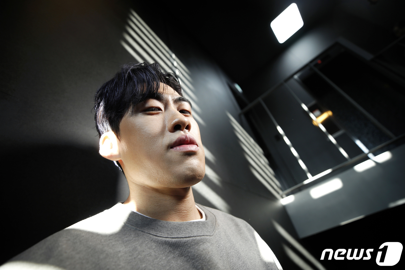 (서울=뉴스1) 권현진 기자 = 코미디언 조진세가 서울 마포구 연남동 숏박스 사무실에서 열린 인터뷰에 앞서 포즈를 취하고 있다.조진세는 KBS 공채 개그맨 31기 출신으로 최근 유 …