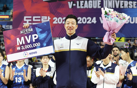 불혹의 신영석, V리그 올스타 최다 득표…개인 통산 14번째