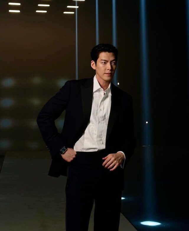 본문 이미지 - 김우빈 SNS 캡처