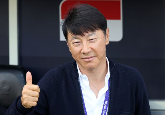 신태용, 흔들리는 울산 HD 새 사령탑 유력…"제안 받았다"