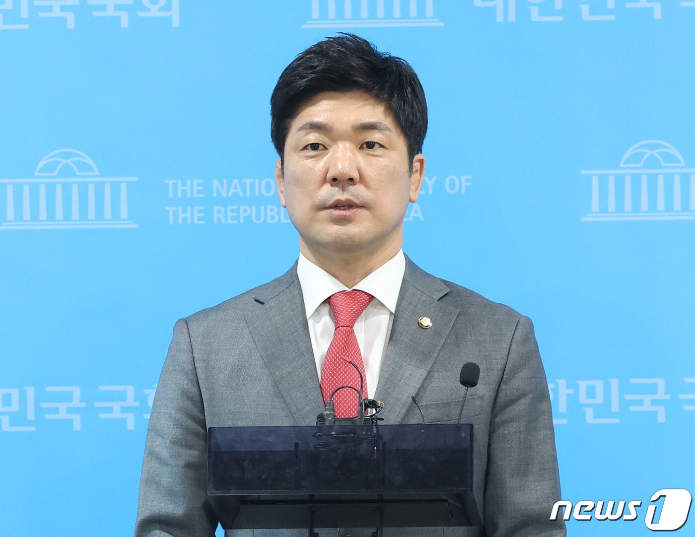 본문 이미지 - 이용 전 국민의힘 의원. 2024.1.29 ⓒ 뉴스1 송원영 기자