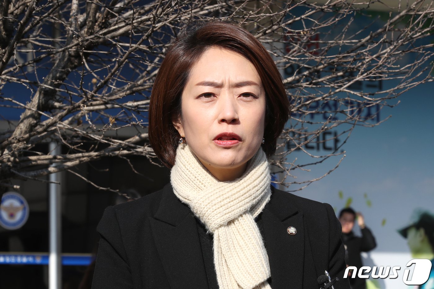 본문 이미지 - 더불어민주당 언론자유대책특별위원장인 고민정 최고위원이 29일 오후 류희림 방송통신심의위원장 이해충돌방지법 위반 고발 관련 고발인 조사를 받기 위해 서울 양천경찰서에 출석하며 입장을 밝히고 있다. 2024.1.29/뉴스1 ⓒ News1 이광호 기자