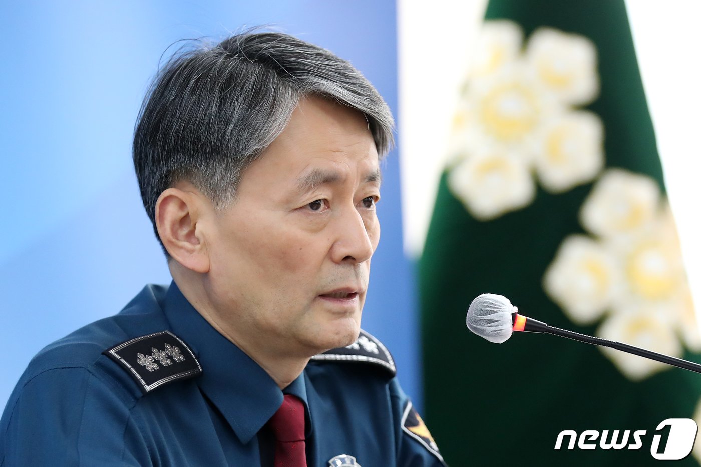 본문 이미지 - 조지호 신임 서울경찰청장이 29일 오후 서울 종로구 서울경찰청에서 열린 서울경찰 지휘부 회의에서 인사말하고 있다. 2024.1.29/뉴스1 ⓒ News1 이승배 기자