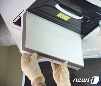 본문 이미지 -  경동나비엔 렌털케어 서비스 나비엔 파트너 연출 이미지(경동나비엔 제공)