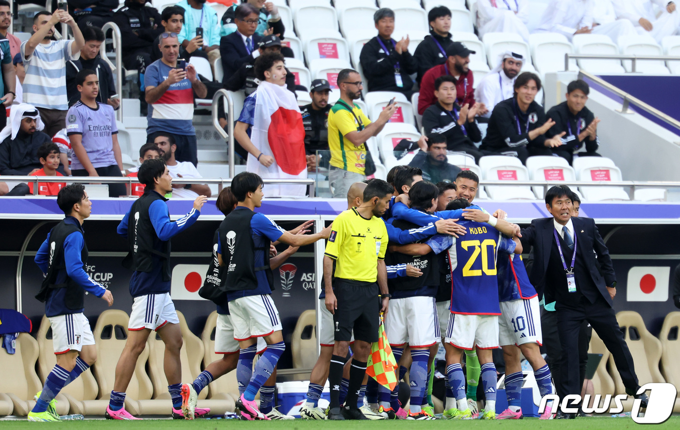 (도하(카타르)=뉴스1) 김성진 기자 = 일본 구보 다케후사가 31일(현지시간) 카타르 도하 알투마마 스타디움에서 열린 2023 아시아축구연맹(AFC) 카타르 아시안컵 16강전 바 …