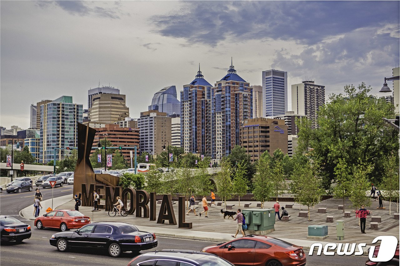 본문 이미지 - 캘거리의 중심지, 다운타운(캐나다관광청 제공)