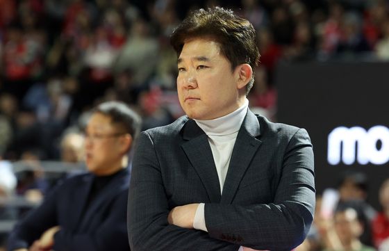 '선수 폭행 논란' 김승기 전 소노 감독, KBL 재정위원회 회부